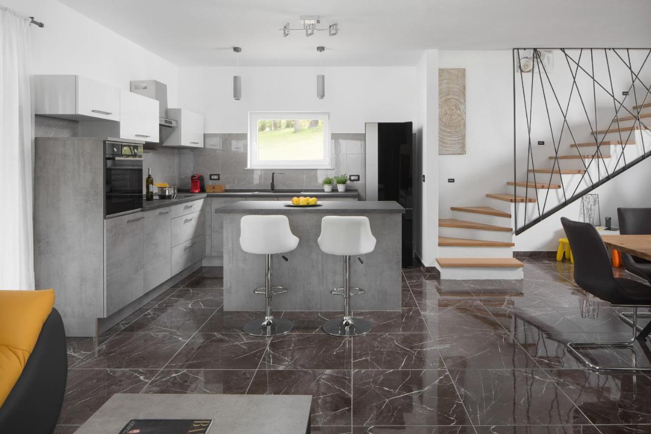 Villa Tramonto Kozljak Luaran gambar